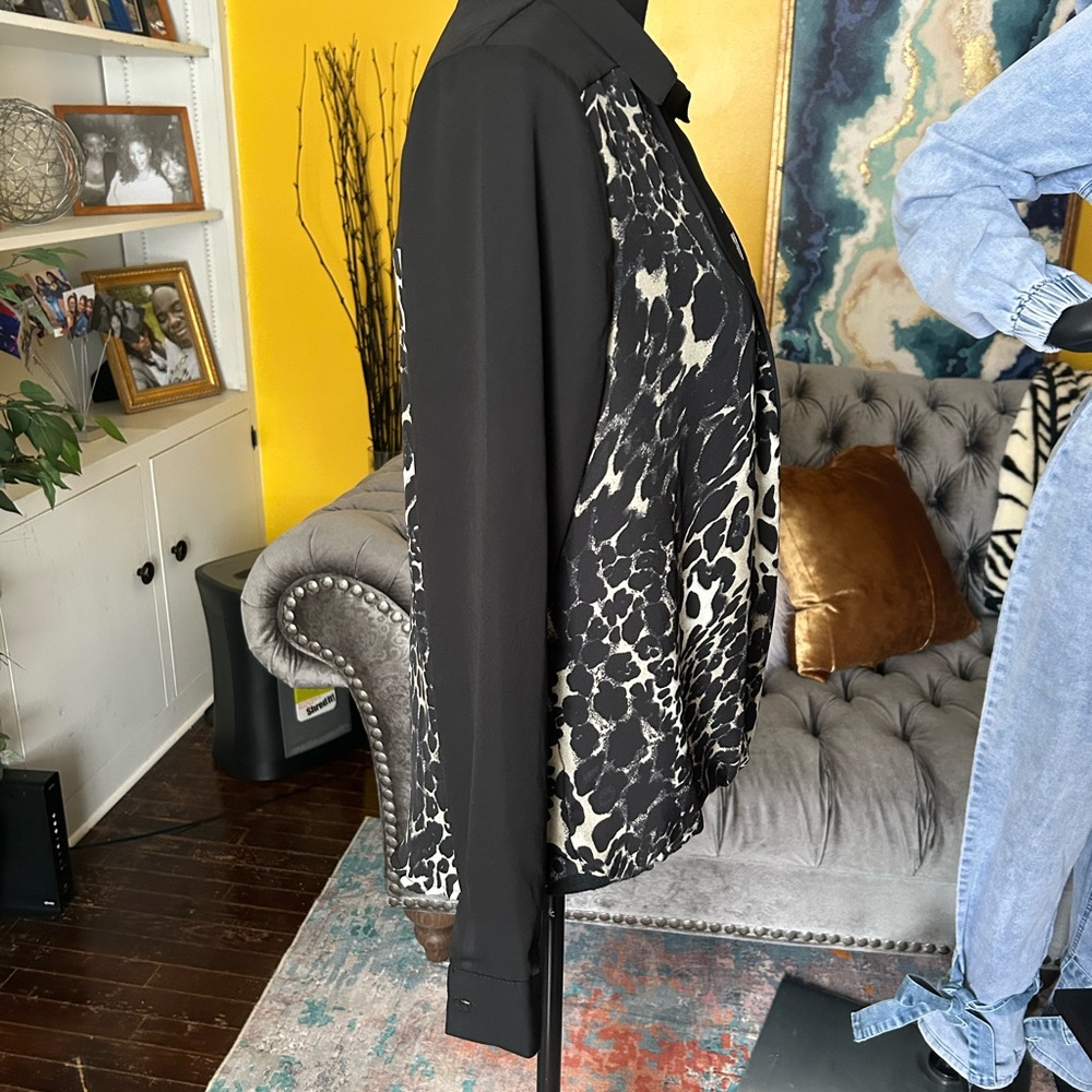 Leopard Print Wrap Blouse - Black and white small great condition - Picture 3 of 10